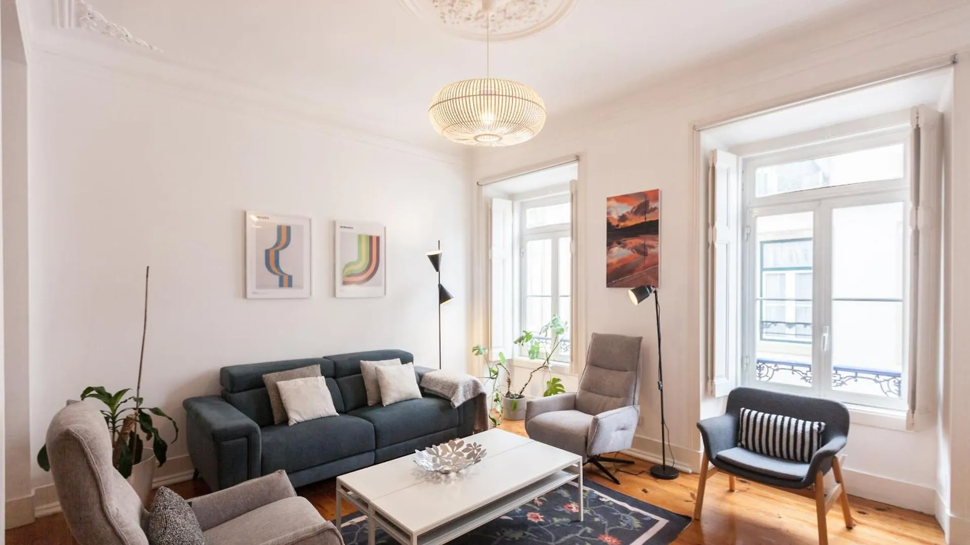 Flh Mouros Spacious Apartment Lisboa Portugália